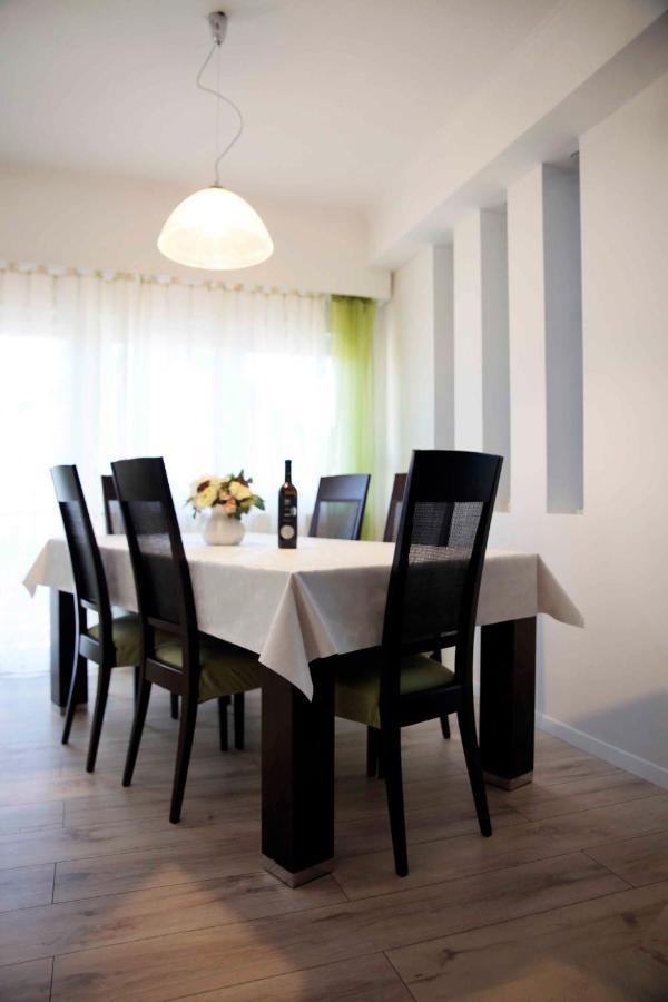 Apartments Rino Vodice Bagian luar foto