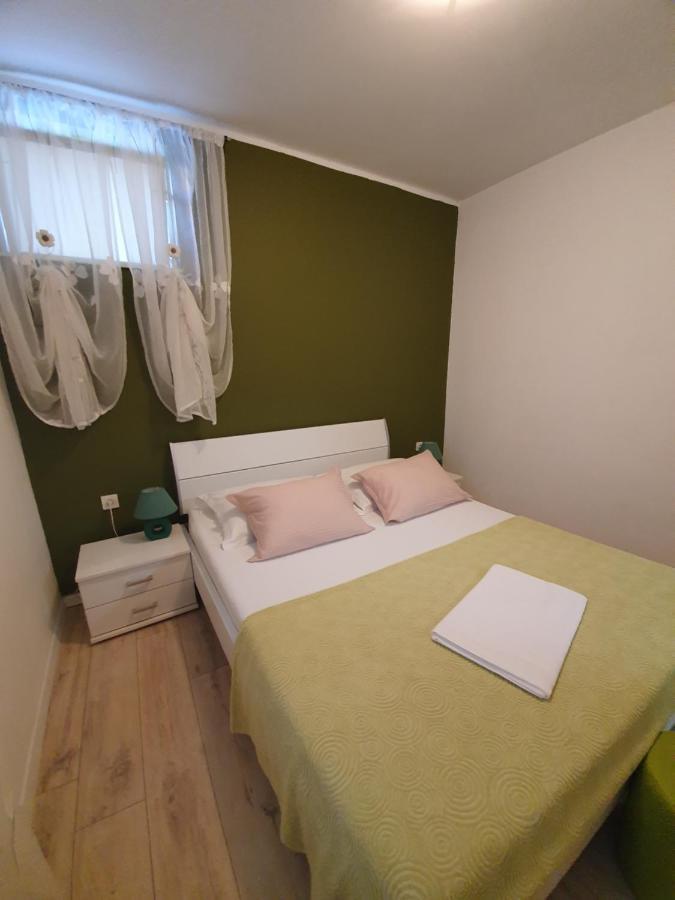 Apartments Rino Vodice Bagian luar foto