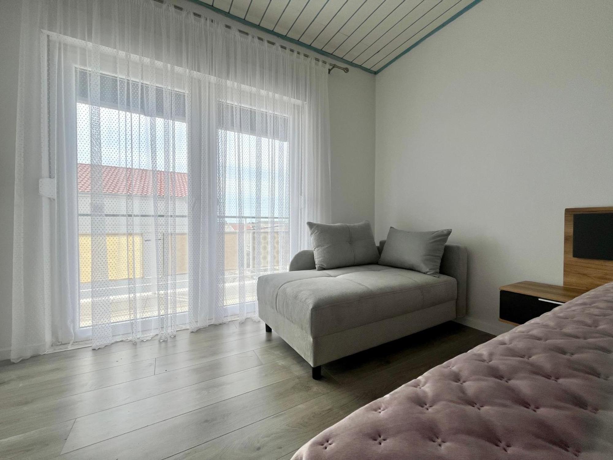 Apartments Rino Vodice Bagian luar foto